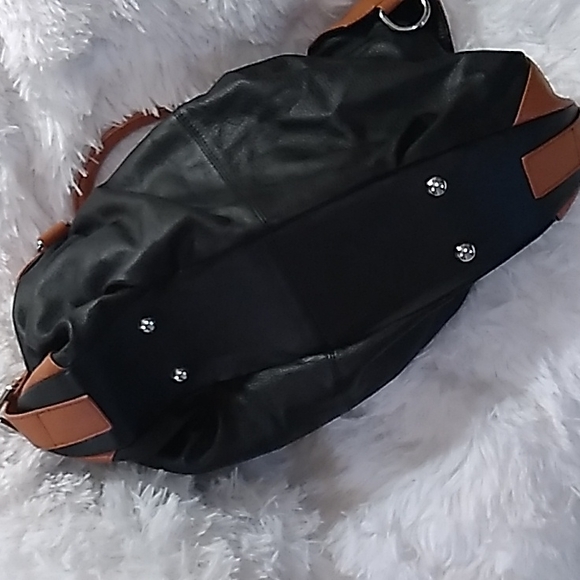 Handbag - Picture 3 of 4